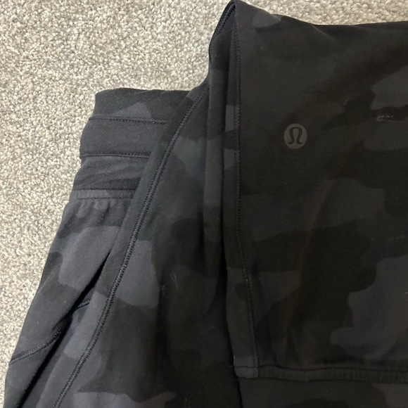 Lululemon Jogger - Picture 3 of 6